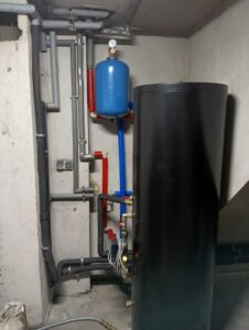 Montaż pompy ciepła Panasonic Aquarea K KIT 7 kW 3 Montaż pompy ciepła Panasonic Aquarea K KIT 7 kW